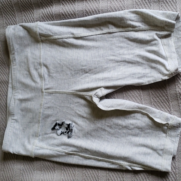 White shorts, medium, - Picture 3 of 4